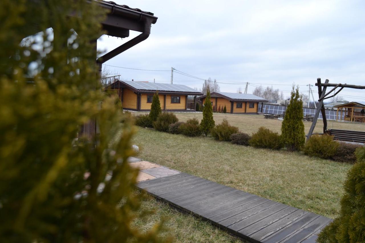Хомене Villa Rzhyshchiv Exterior photo