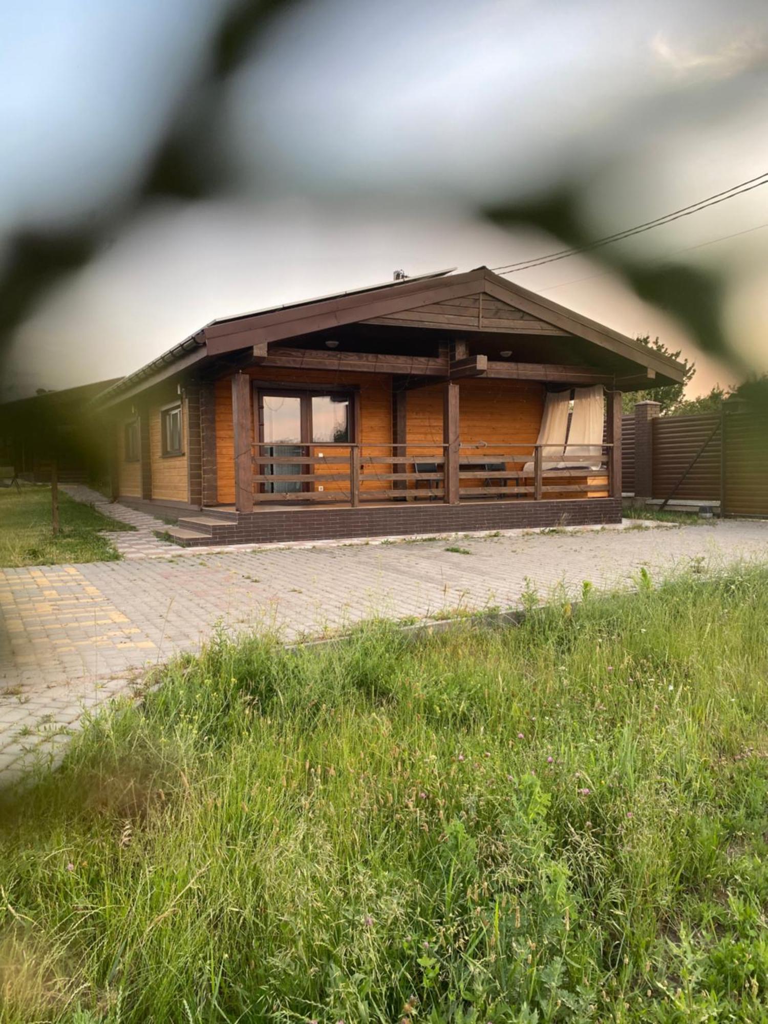 Хомене Villa Rzhyshchiv Exterior photo